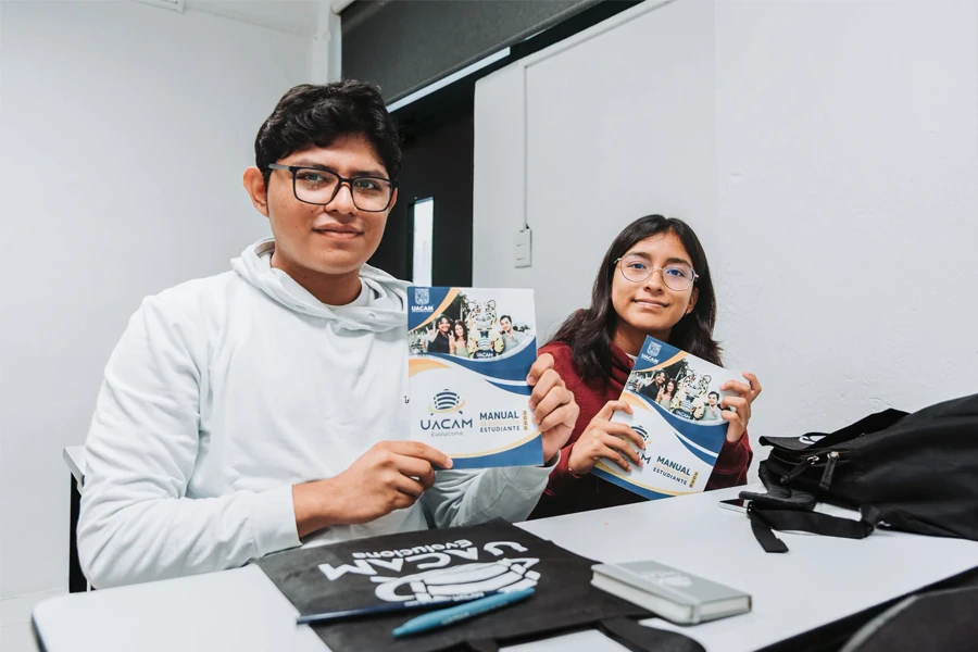 Trámites para estudiantes de la UACAM