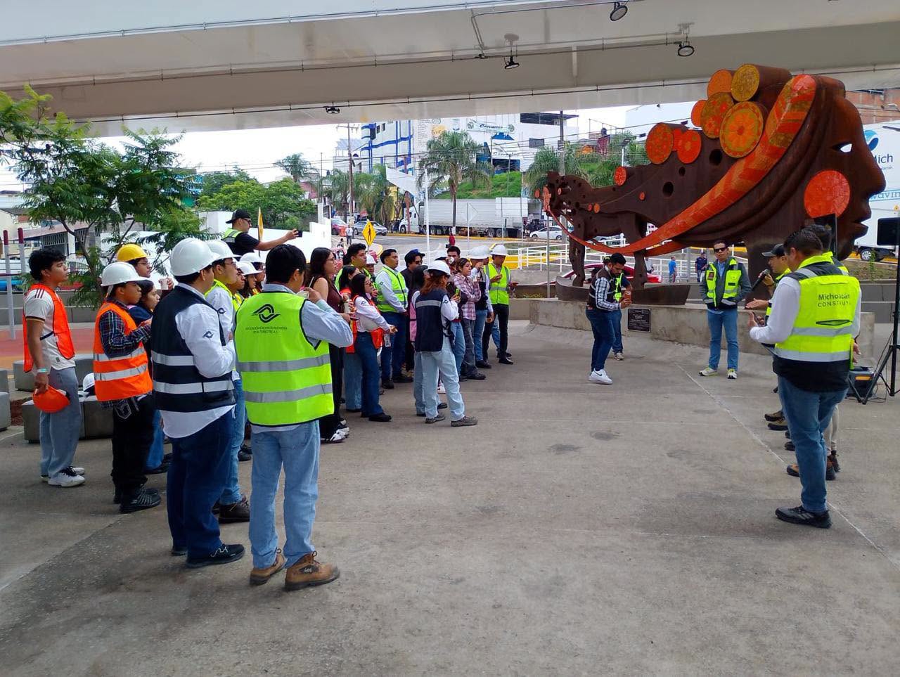 Estudiantes y docentes de Ingeniería fortalecen su formación en la XXV Reunión Nacional de Vías Terrestres